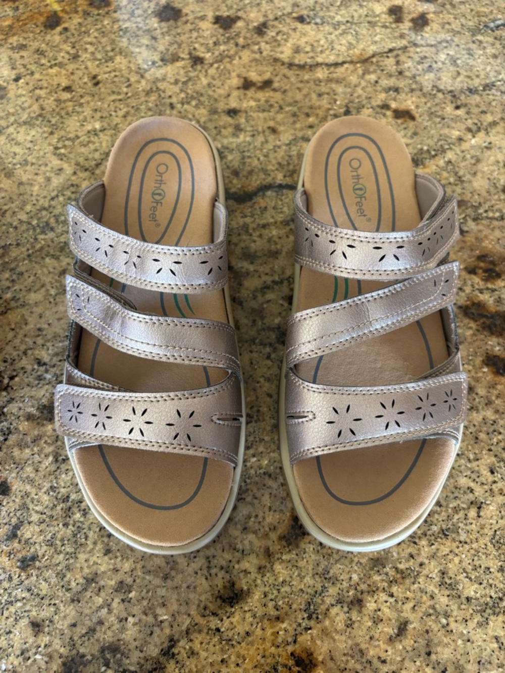 OrthoFeet Sahara Women's Adjustable Pewter Slide Sandals (7.5 Wide)